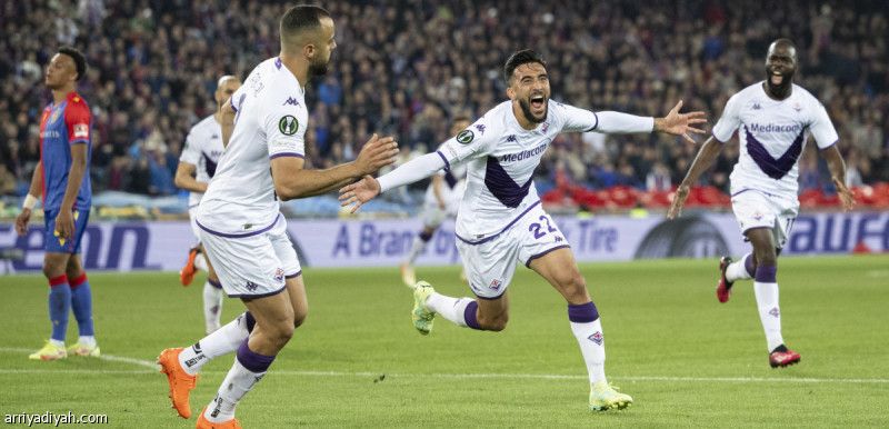 وست هام وفيورنتينا يتأهلان إلى نهائي الدوري المؤتمر