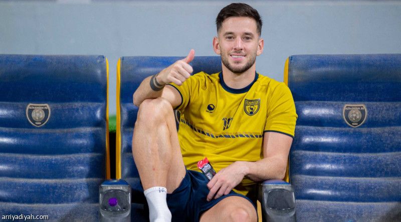 التعاون يبقي ميدران حتى 2024