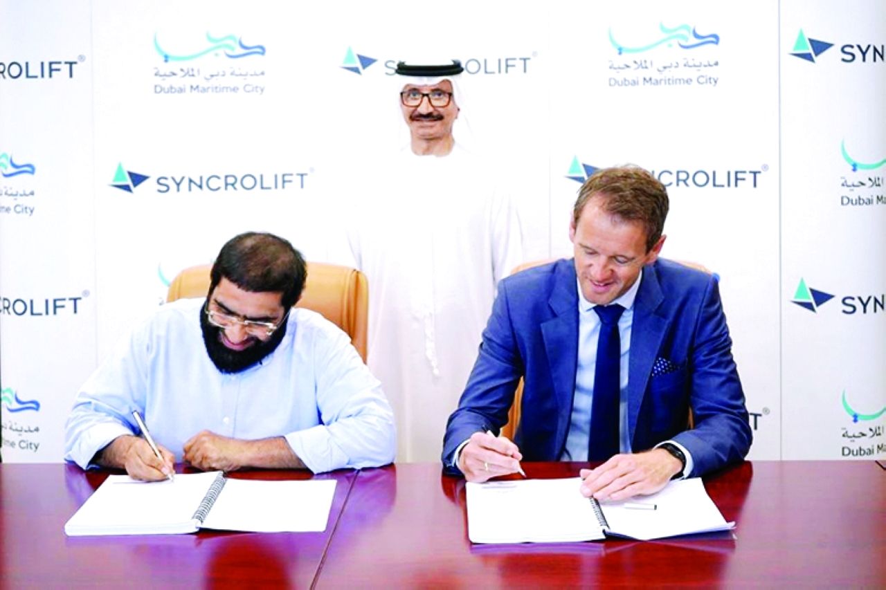 «دبي الملاحية» تطوّر مصاعد السفن لزيادة قدرتها إلى 2000 عملية تحميل وتنزيل سنوياً