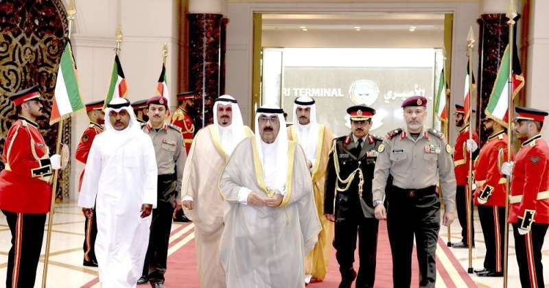 ممثل سمو الأمير يتوجه إلى السعودية لترؤس وفد الكويت في القمة العربية