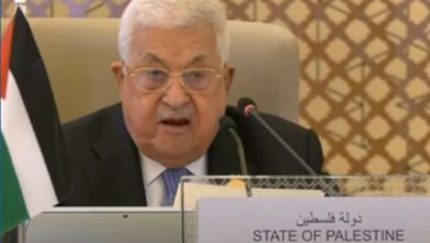 الرئيس الفلسطيني يؤكد رفضه استمرار استباحة الاحتلال الإسرائيلي الأرض والمقدسات