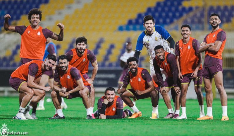النصر يبدأ تحضيرات مواجهة الشباب