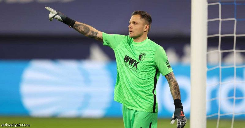 6 لاعبين يغادرون أوجسبورج