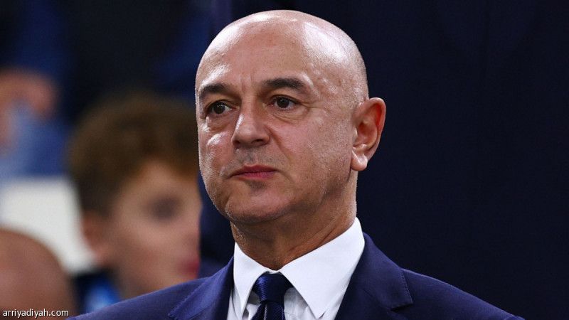 رئيس توتنهام يعد بتحقيق النجاح الموسم المقبل