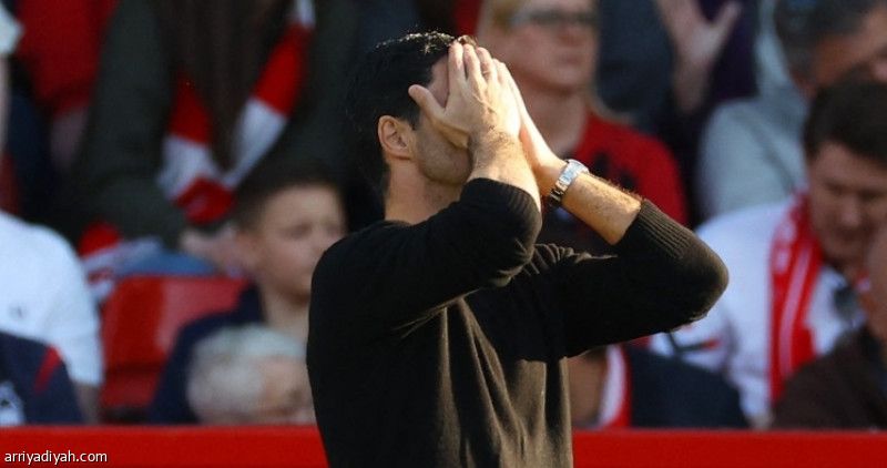 أرسنال يتعثر.. ويهدي السيتي لقب الدوري