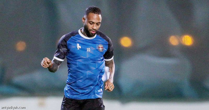 سيفيلا يستعد بمناورة كاملة