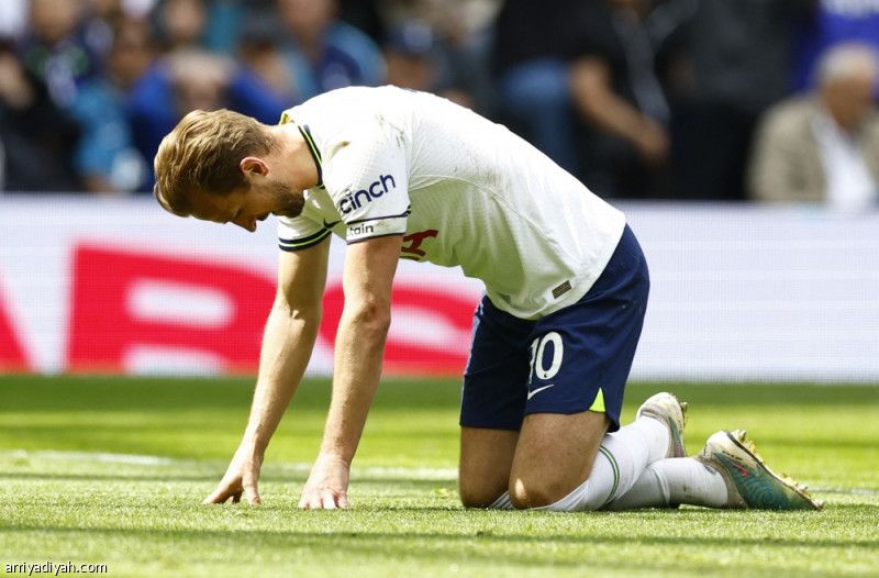 برينتفورد يزيد معاناة توتنهام بثلاثية