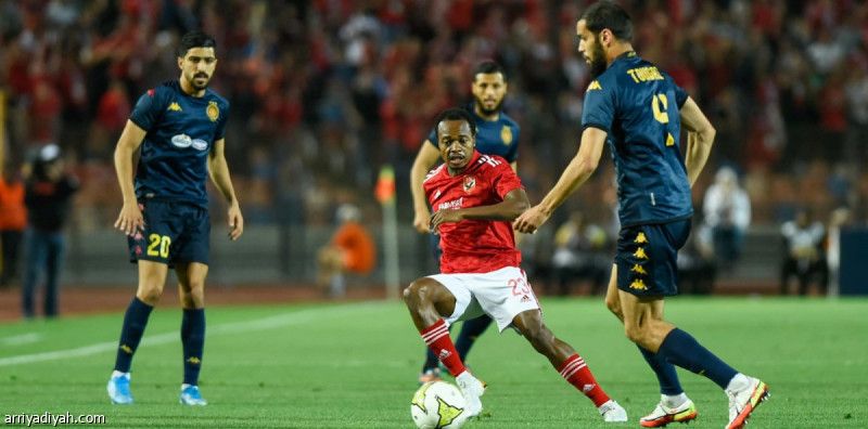 «ميسي تاو».. نجم جنوب إفريقيا يصعد بالأهلي إلى النهائي