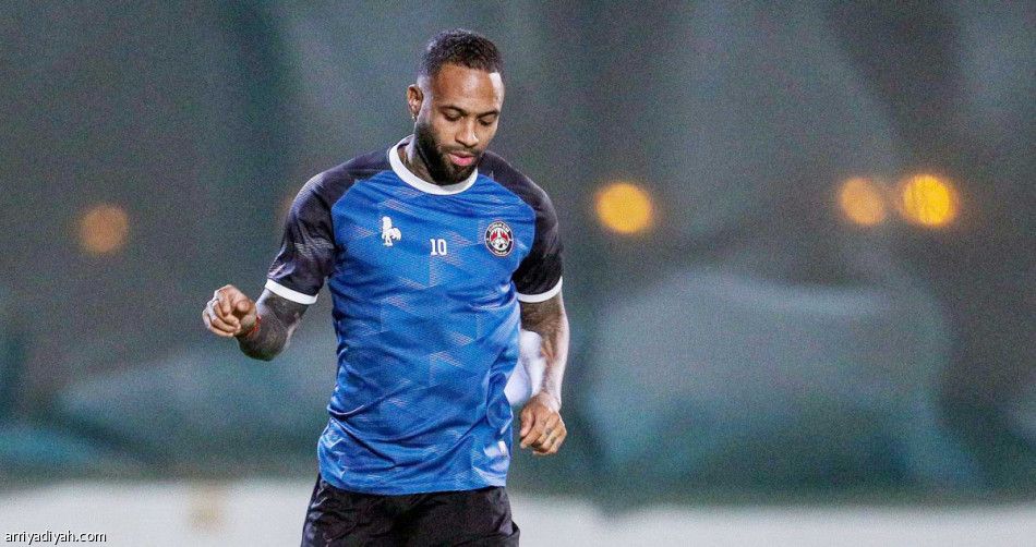 سيفيلا يستعد بمناورة كاملة