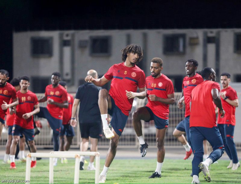 بالفيديو.. الغدير يراقب الأهلي