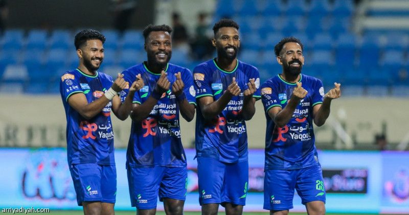 رباعية الفتح تعقد حسابات الاتفاق