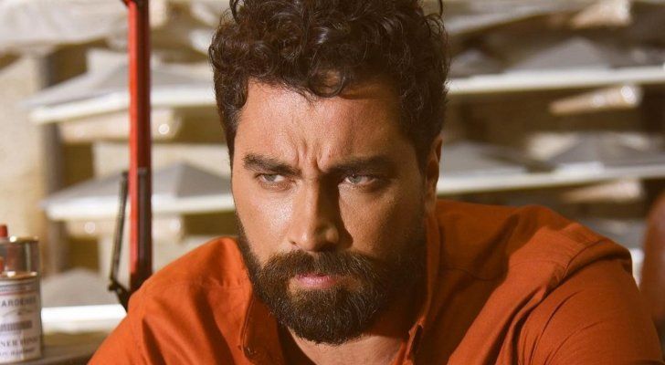 معتصم النهار يخطف الأنظار بصورته الجديدة والمتابعون يتغزلون به