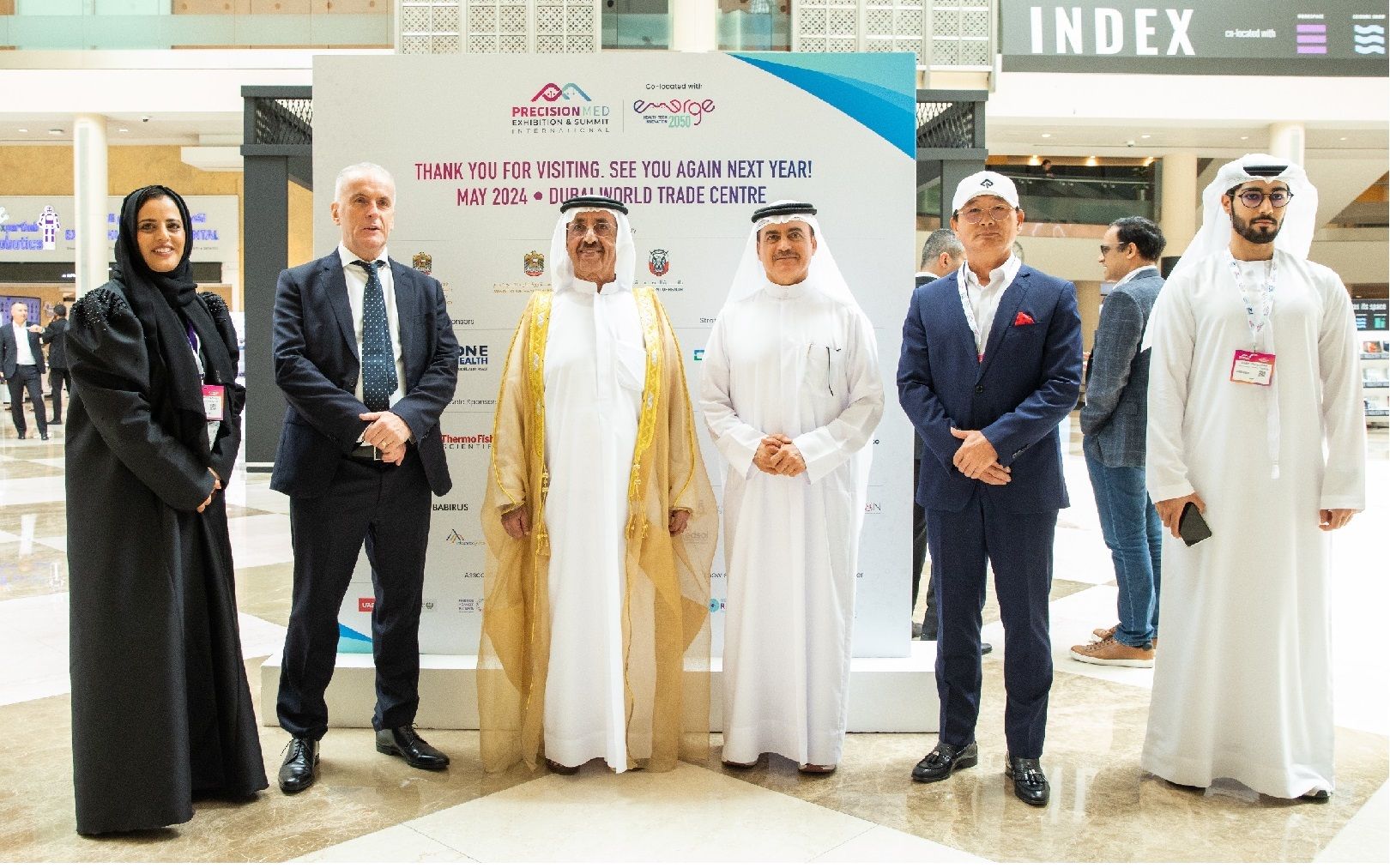 حشر بن مكتوم يفتتح معرض ومؤتمر الطب الدقيق 2023 بدبي