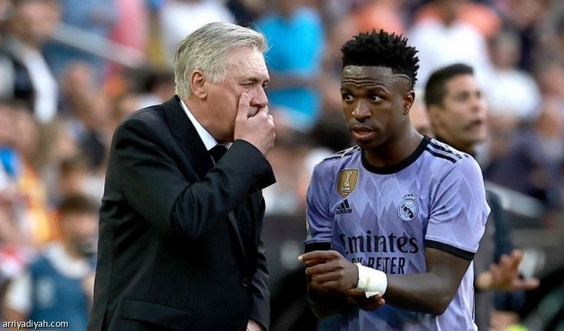 أنشيلوتي: فينيسيوس يحب ريال مدريد.. ولن يترك إسبانيا