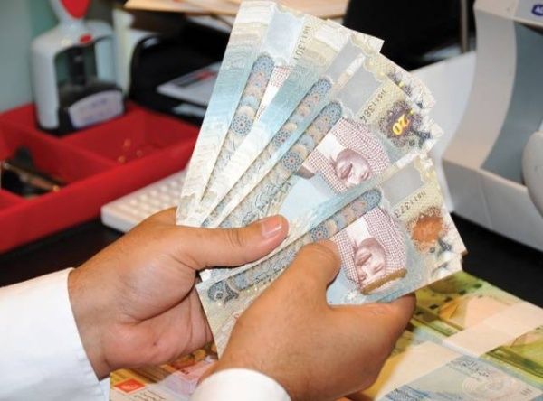 مطالبات نيابية بمضاعفة علاوة تحسين المعيشة .. والحكومة: 25 %