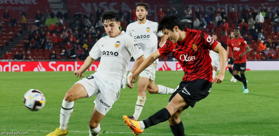 مايوركا يؤزم موقف فالنسيا