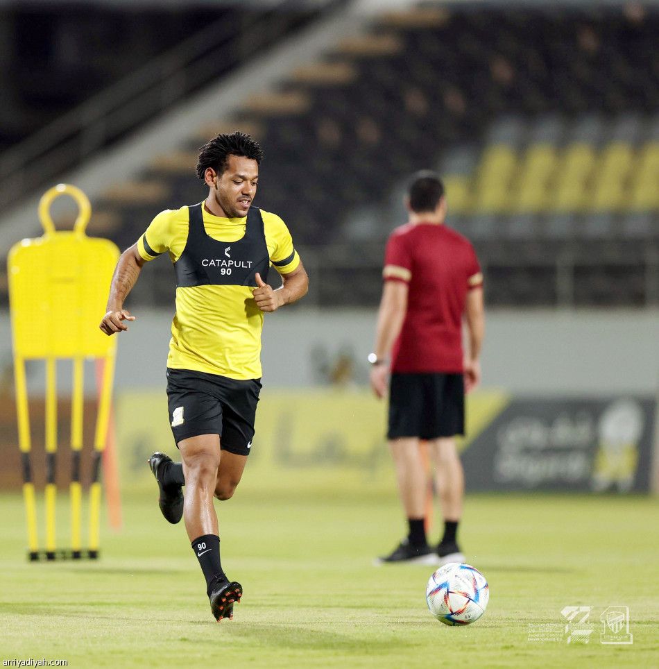 الاتحاد يستعيد الشنقيطي