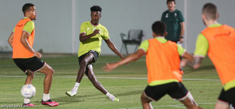 قبل النصر.. الاتفاق يخسر الكويكبي والعبيد