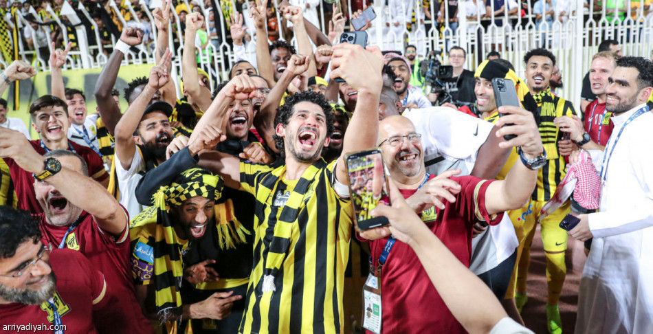 دوري وعالمية وآخر سلطنة