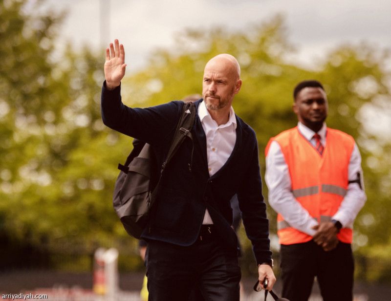 تين هاج يطلب دعم المشجعين