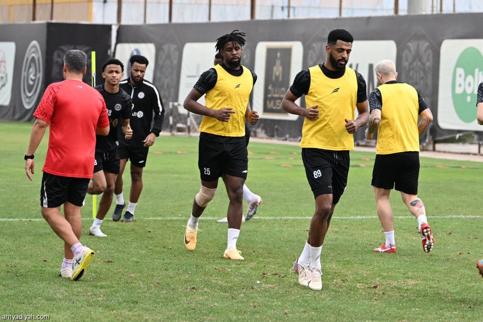 الشباب ينهي تحضيرات ضمك