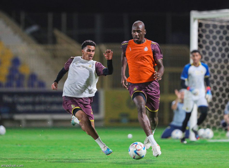 أمام الفتح.. النصر يتسلح بالصاعدين