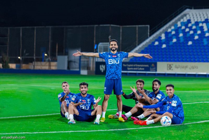 الهلال يفقد جانج أمام الرائد