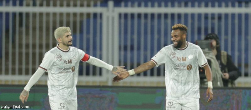 بانيجا يقود الشباب في الموسم المقبل