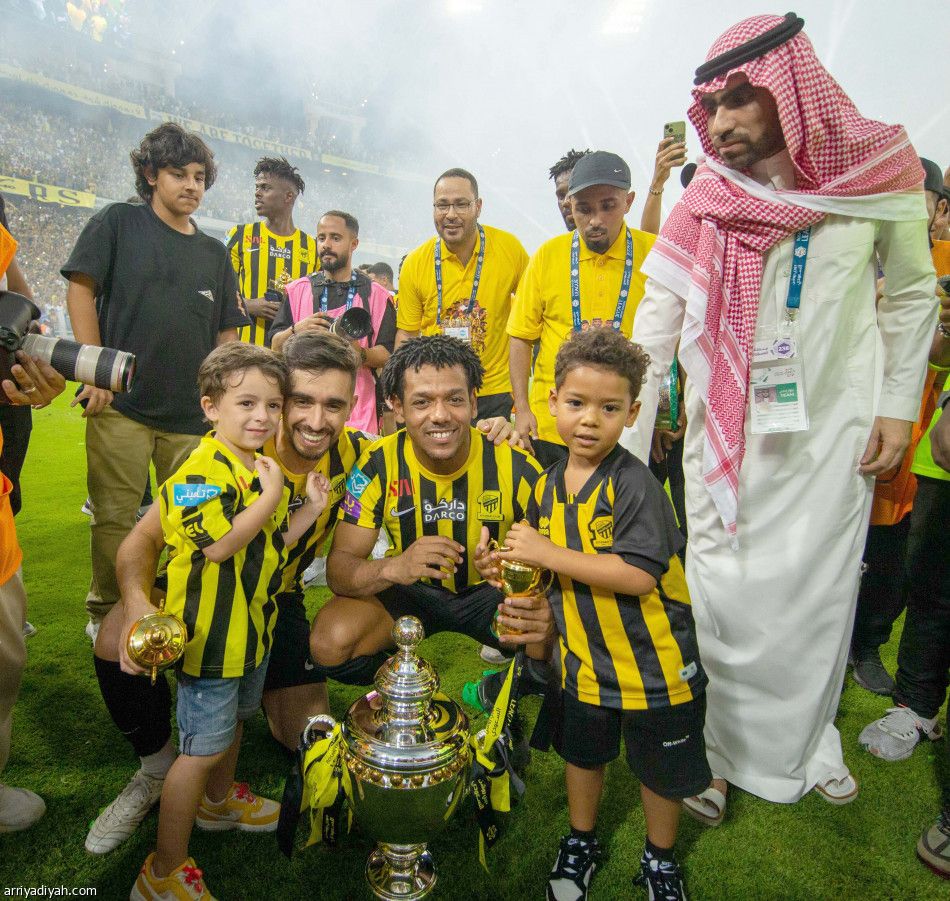 90 دقيقة.. فرحة أبطال «روشن»