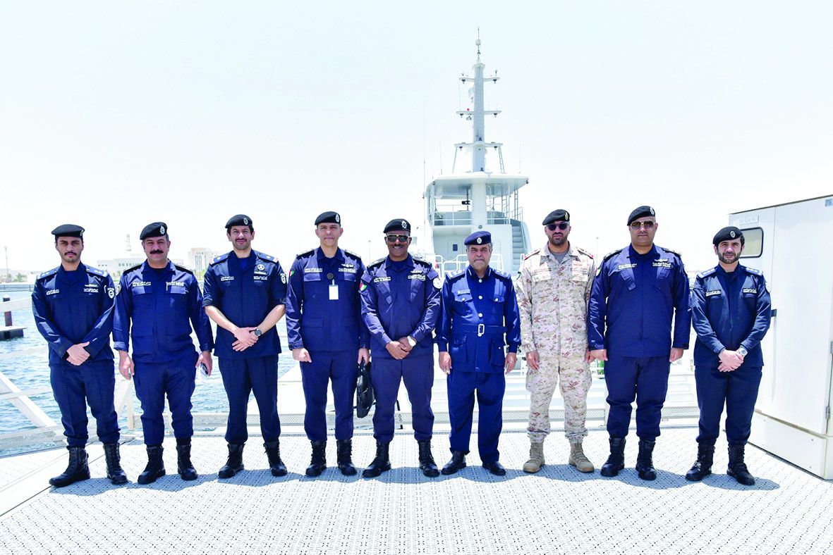 وفد كويتي يطلع على منظومة الأمن البحرية