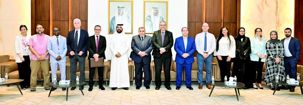 جامعة قطر توقع مذكرة تفاهم للتطوير المهني لطلاب كلية الصيدلة