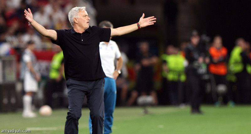 مورينيو: لن أبقى مدربا ومتحدثا