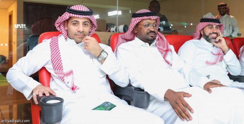 3 وجهات تحيّر الأهلي