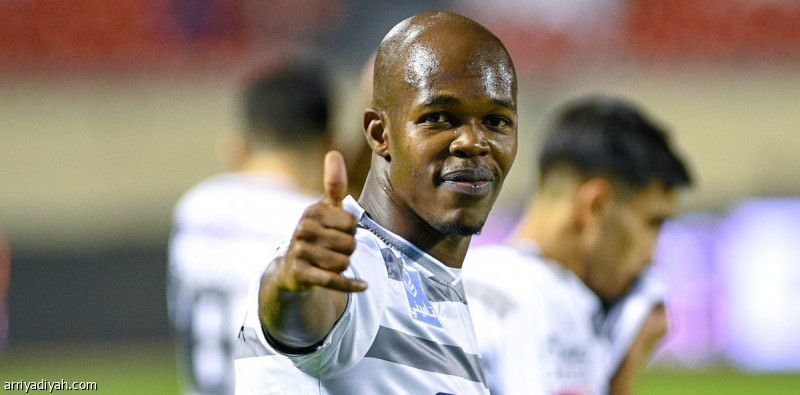 موسونا.. أول صفقات الرياض