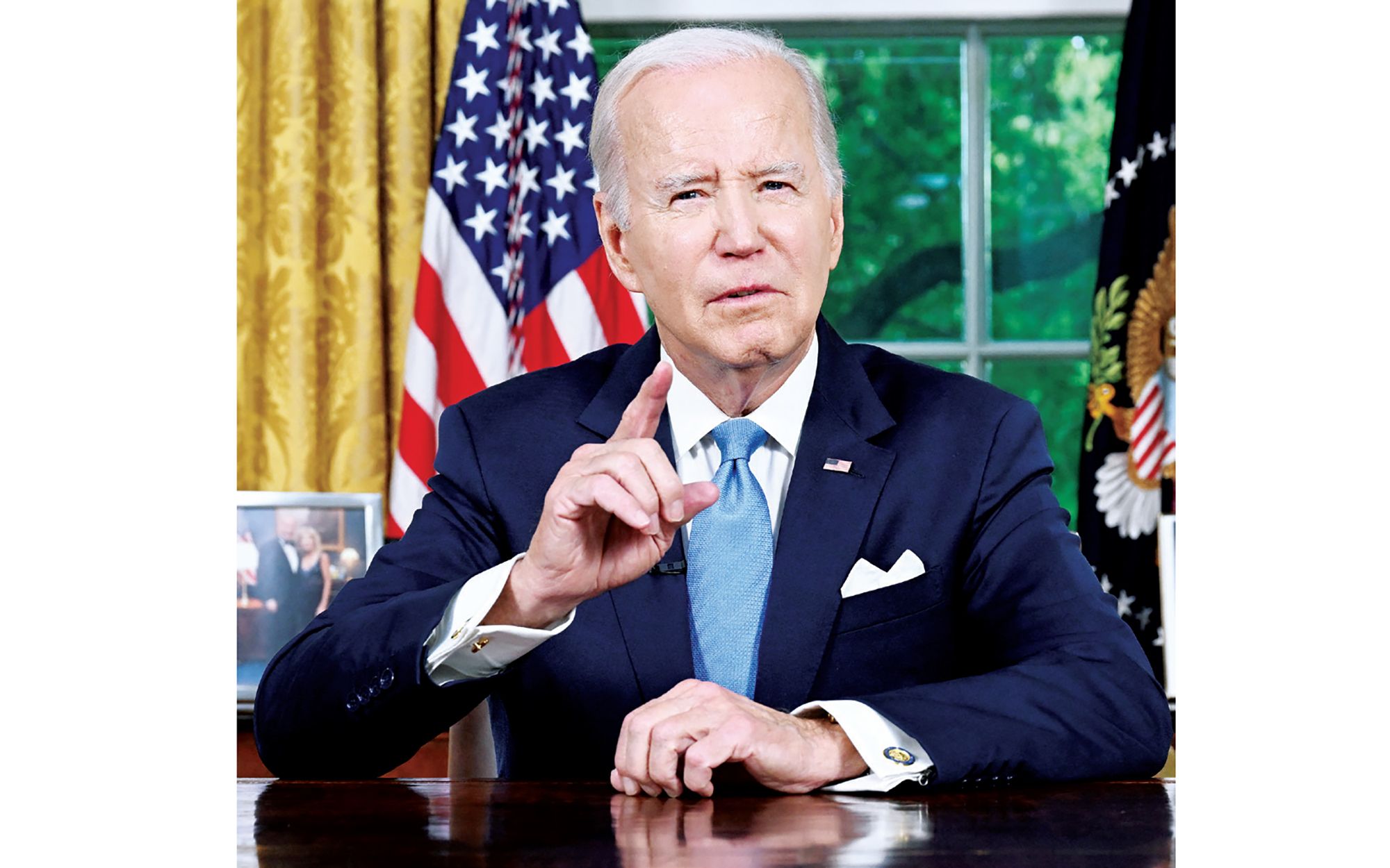 بايدن يوقّع قانون سقف الديون.. و«حافة الهاوية» تهدد تصنيف أمريكا