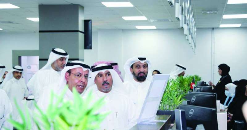 وزير التربية: نسعى إلى التحول الرقمي وإلغاء المعاملات الورقية