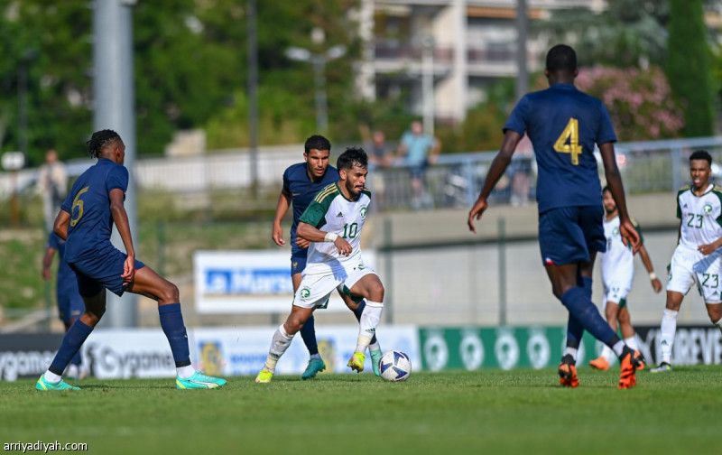 أخضر 23 يتجاوز فرنسا في افتتاح «تولون»