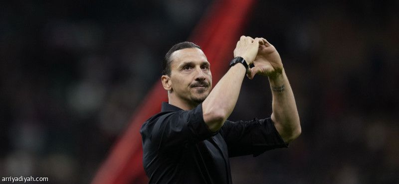 إبراهيموفيتش يعتزل كرة القدم