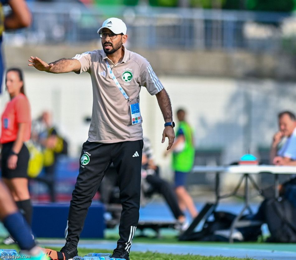 أخضر 23 يتجاوز فرنسا في افتتاح «تولون»