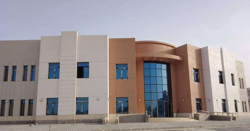 «السكنية»: بدء إيصال الكهرباء للمباني الحكومية للضواحي الجاهزة في مدينة المطلاع