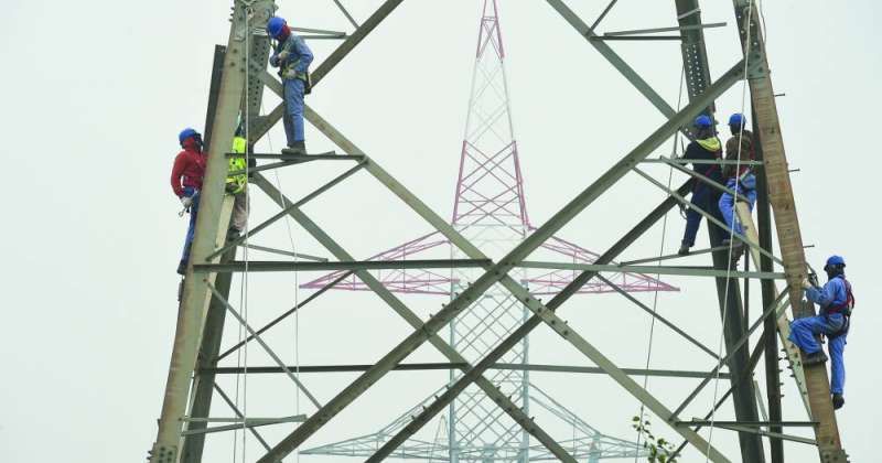 مؤشر الكهرباء يبدأ تسجيل الأرقام القياسية ولجنة الترشيد ترفع إستراتيجية الصيف