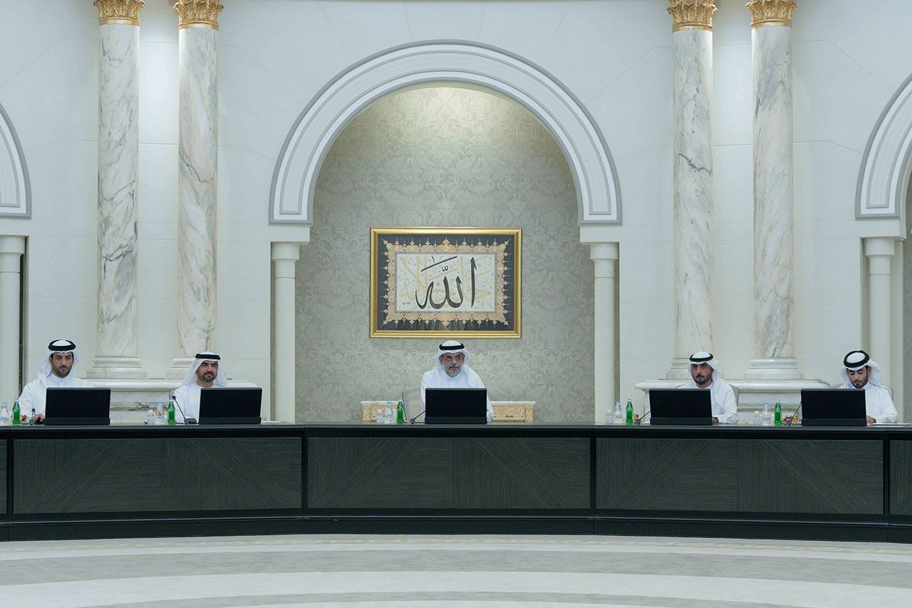 "تنفيذي الشارقة" يعتمد قائمة مستحقي الترقيات في الشرطة وأكاديمية العلوم الشرطية