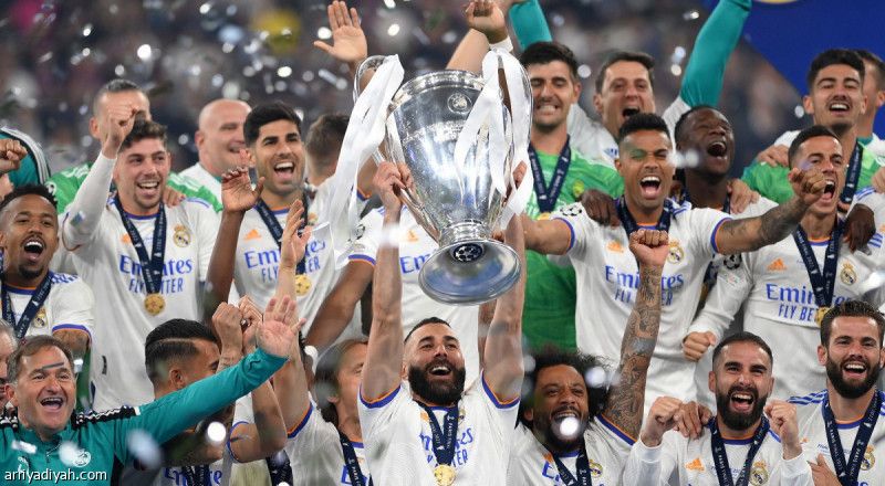 في الاتحاد.. بنزيمة يستهدف 100 هدف قاري