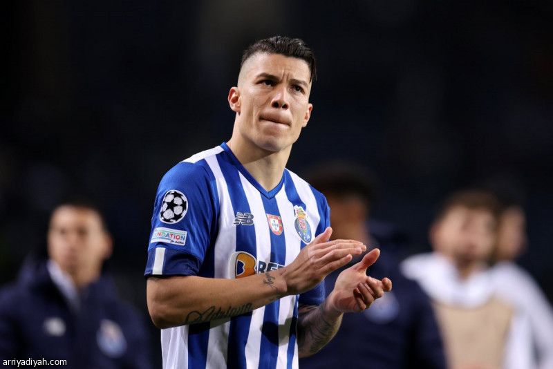 أوريبي يدعم السد