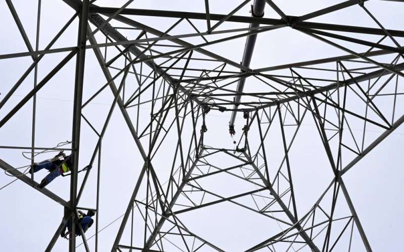 50 مليون دينار لإيصال التيار إلى ميناء مبارك وجزيرة بوبيان