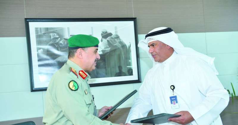 الفاضل والرفاعي يتبادلان نسختي الاتفاقية