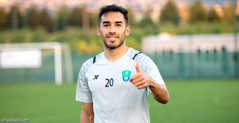 الأهلي يغلق قضية ألزوجاراي