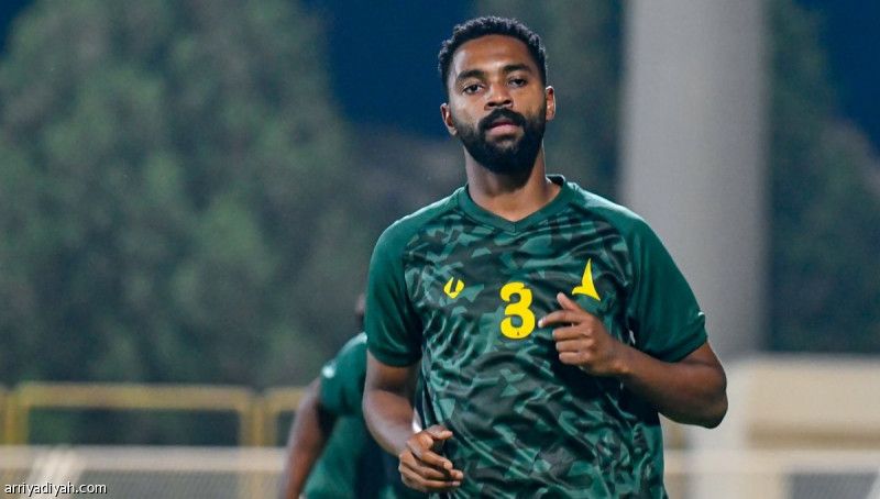 الخليج يحتفظ بخبراني والعودة حتى 2025