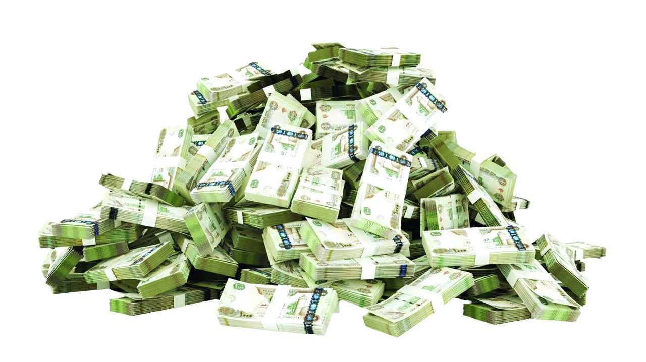 13.7 تريليون درهم التحويلات المالية بالإمارات في عام