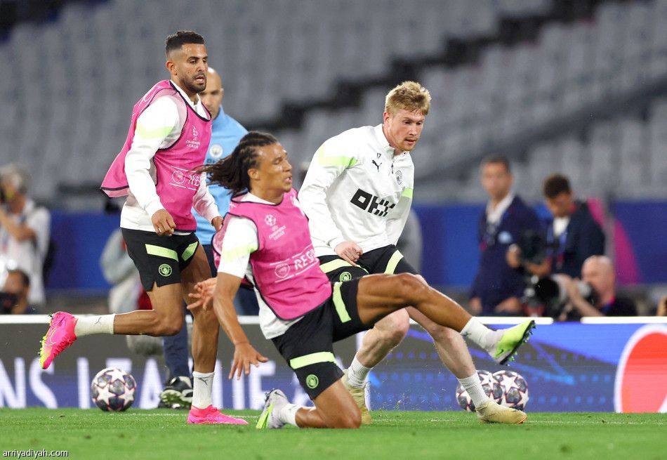 4 إنتراوية يملكون خبرة سيتي